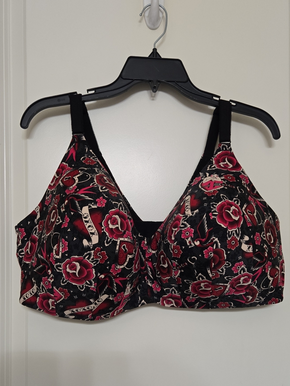 Floral Print Full-Coverage Bra in Black with Pink Roses